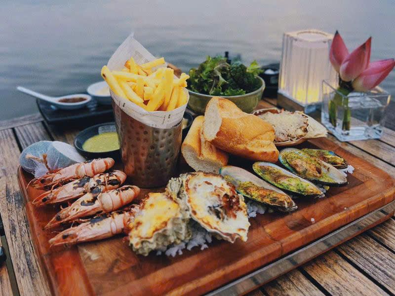 z7612576031429_69bfc95b754bda36660ee2fb623db98c